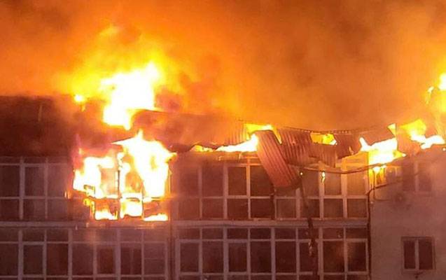Rusiyada yaşayış binasında yanğın oldu - 440 nəfər təxliyə edildi