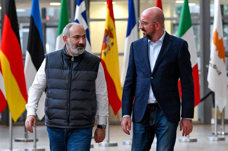 Şarl Mişel Paşinyanla sülhdən DANIŞDI