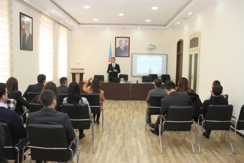 Əqli Mülkiyyət Agentliyinin əməkdaşı vəkillər üçün təlim keçdi