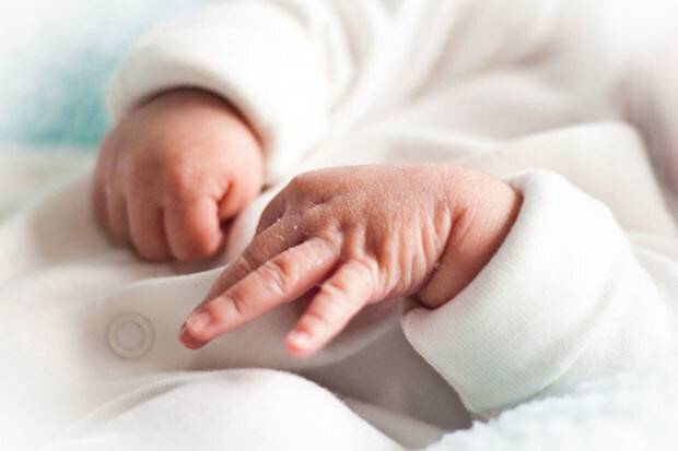 Uşağın bioloji atası olmayan kişi aliment ödəməlidir? - VİDEO