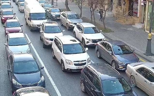 Bakının bu yollarında tıxac var - SİYAHI
