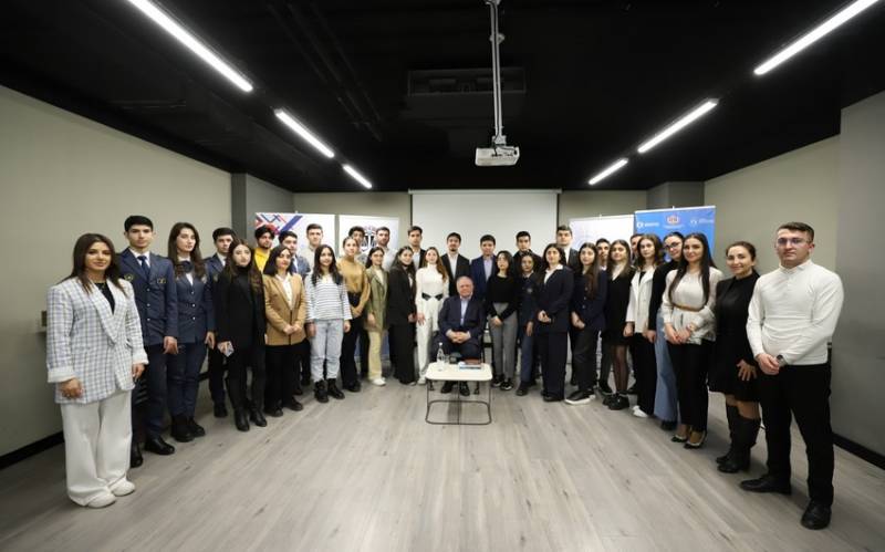 Hüquqşünas tələbələr üçün “Biz gələcəyin vəkilləriyik” adlı qış məktəbi açılıb - FOTOLAR