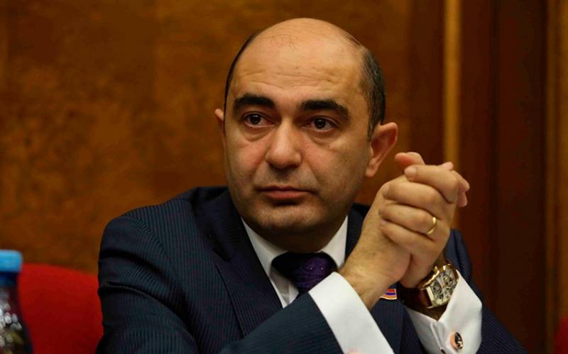 Edmon Marukyan istefa verdi 