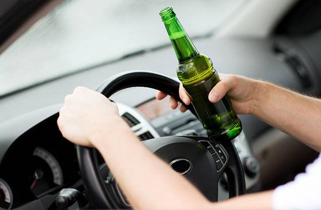 Yol polisinə tabe olmayan sərxoş sürücü HƏBS EDİLİB – RƏSMİ