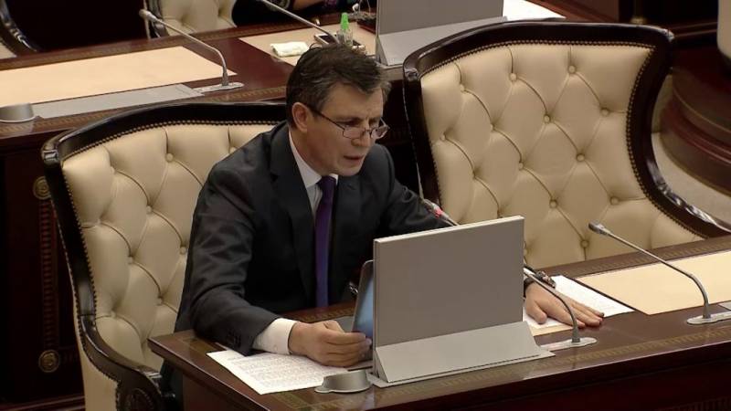 Zahid Oruc STM-dəki fəaliyyətini dayandırdı