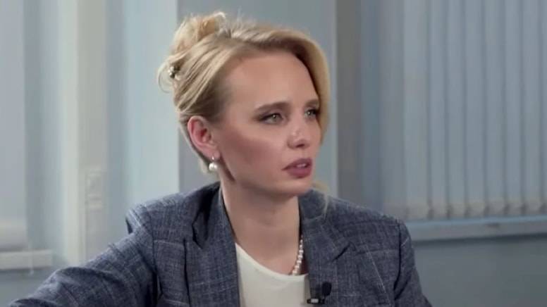 Putinin qızı ilk dəfə müsahibə verdi: Şok açıqlamalar