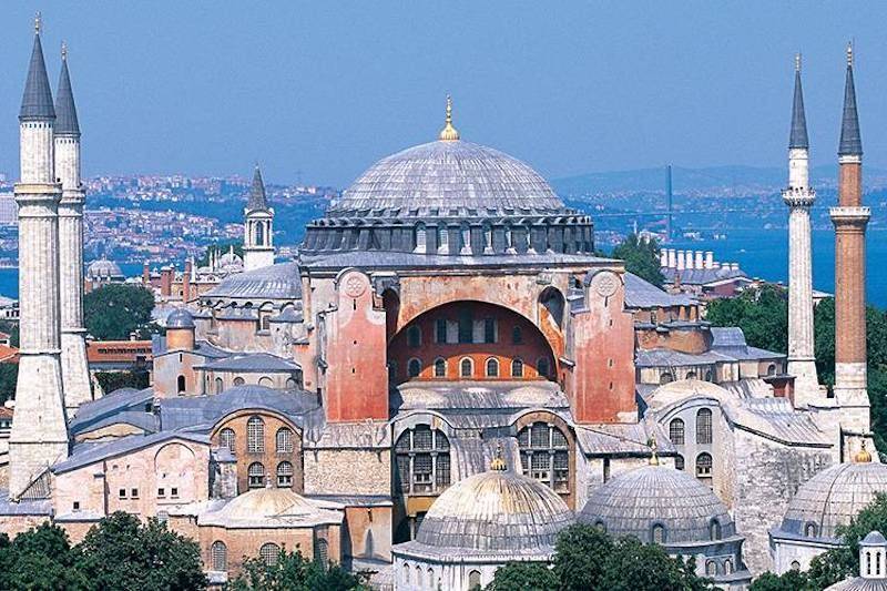 Ayasofya məscidinə giriş ödənişli olacaq