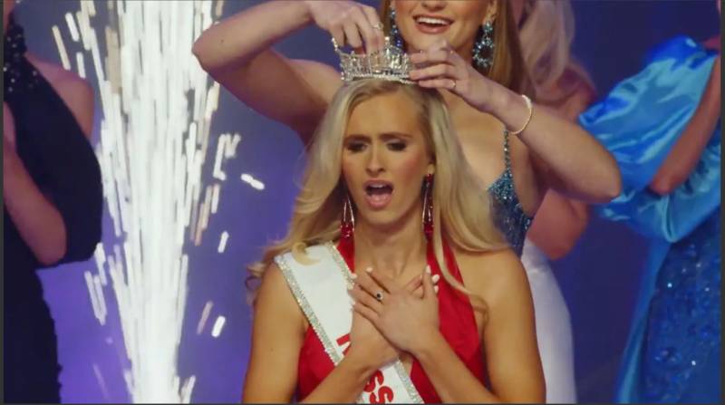 Miss Amerika gözəli o seçildi: Görün kimdi.... - FOTO
