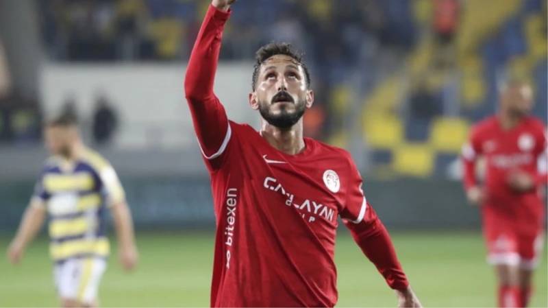 “Antalyaspor”un israilli futbolçusu saxlanıldı
