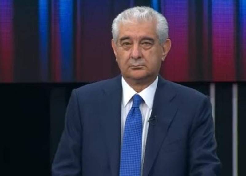 Prezidentliyə namizədlərin debatı keçirilir - VİDEO