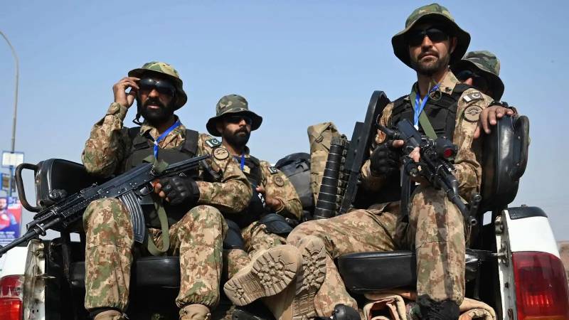 Pakistan Silahlı Qüvvələri yüksək döyüş hazırlığı vəziyyətinə gətirildi