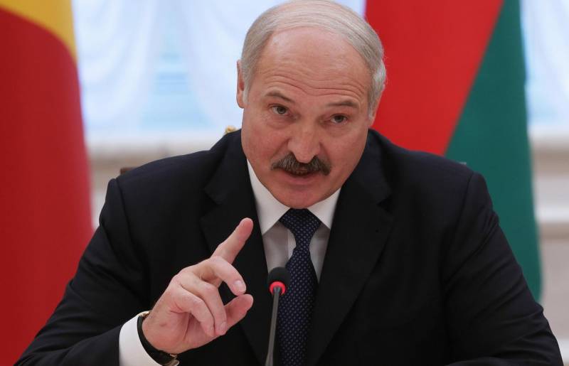 Belarus Prezidenti xəsarət aldı - FOTO