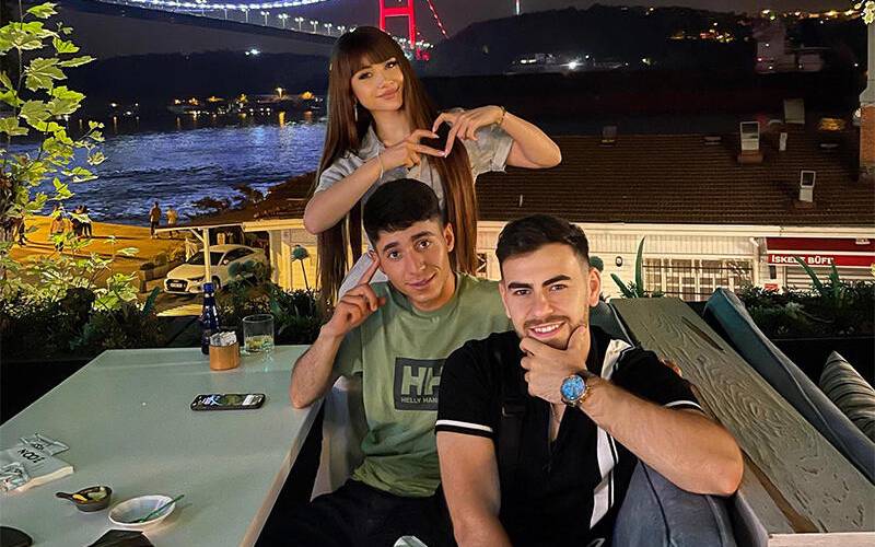 \"TikToker\"lərin liftdəki görüntülərini yayanları hansı cəza gözləyir? 