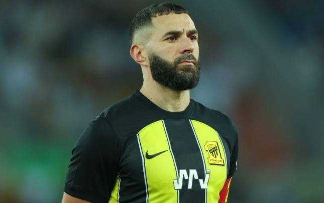 \"Çelsi\" Benzema ilə maraqlanmır 