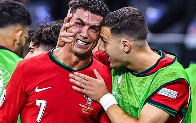 Ronaldu göz yaşlarına hakim ola bilmədi - VİDEO