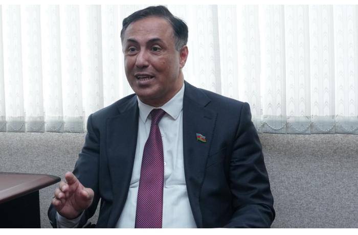 \"Bir şeyin qiymətində 20 qəpik artım olanda milçəkdən fil yaradırsınız...\" - Elman Nəsirov