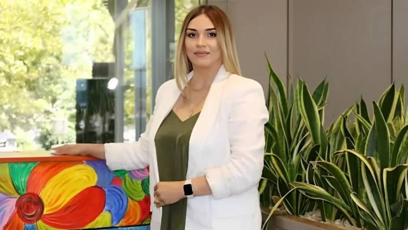 Bakıda qadın direktor saxlanıldı 