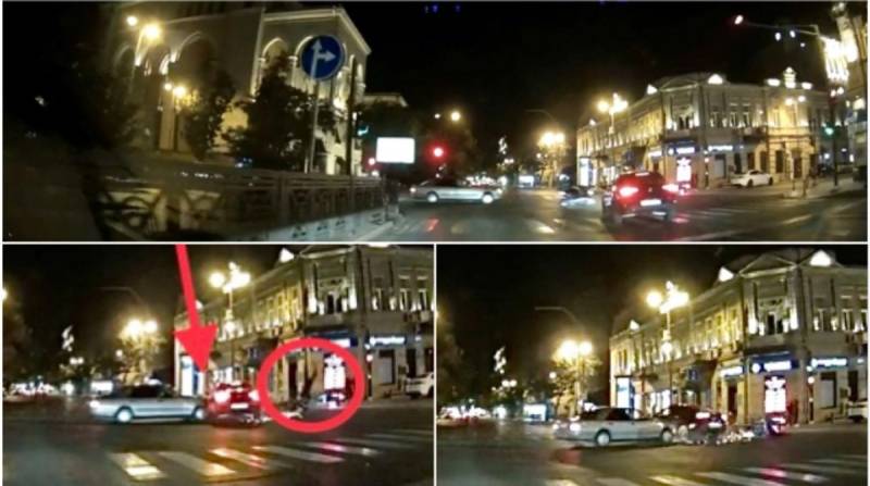 Yolayrıcına girən sürücü əvvəlcə mopedə, sonra \"Mercedes\"ə çırpıldı - VİDEO