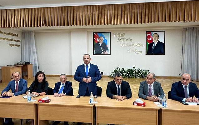 Adil Əliyev vətəndaşların problemləri ilə bağlı tapşırıq verdi - Fotolar