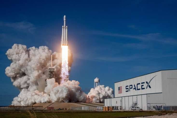 Space X-in ilk uğursuz uçuşu - Raketi kosmosda partladı
