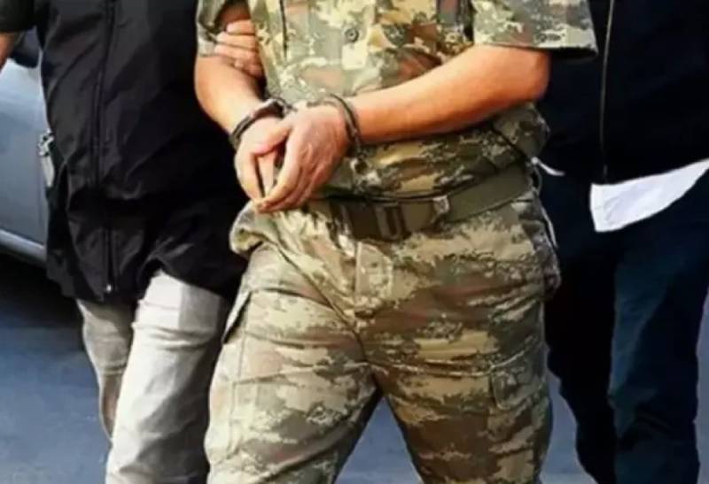 Türkiyə Silahlı Qüvvələri sıralarından 23 mindən artıq hərbçi xaric edilib