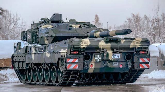 İspaniya Ukraynaya yardım - 10 “Leopard” tankı göndərdi