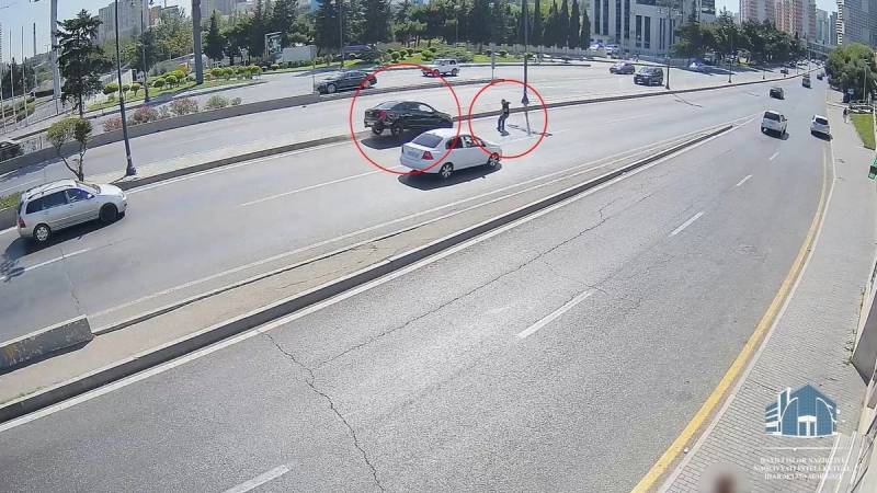Bakıda piyada son anda ölümdən qurtuldu - ANBAAN GÖRÜNTÜLƏR