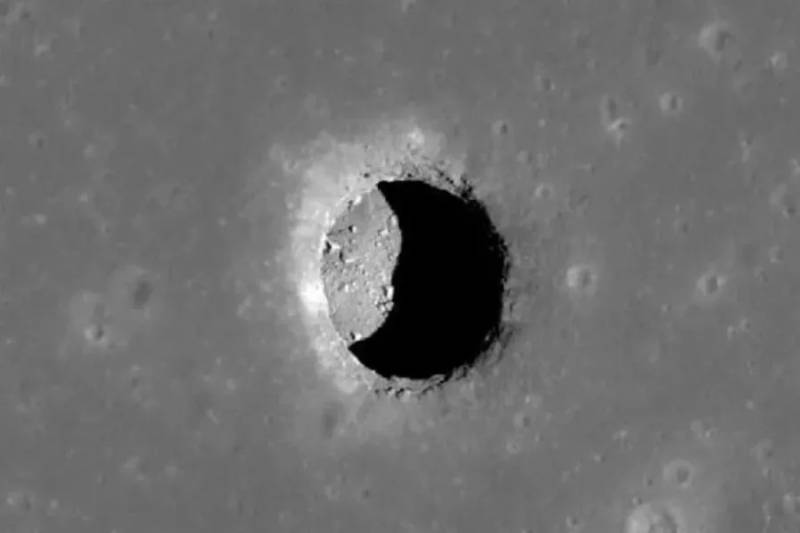 Ayda mağara aşkar edildi