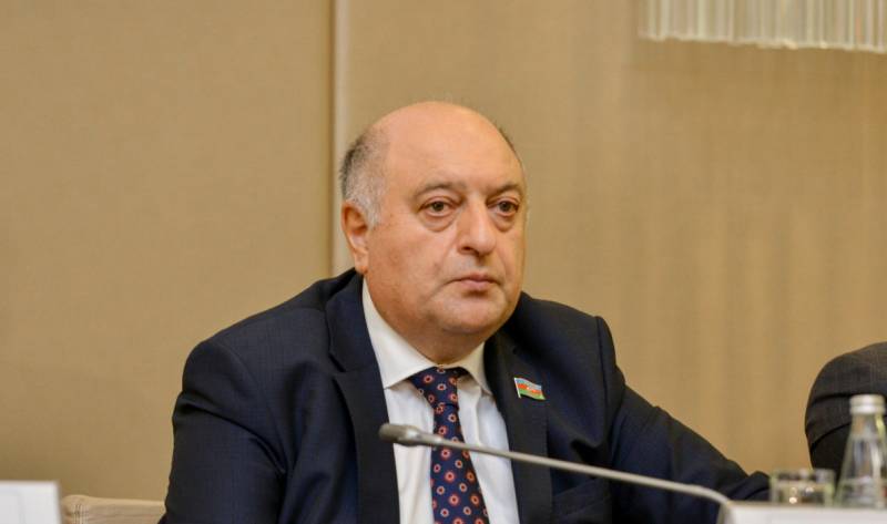 Deputatlığa namizədlər arasında partiyanın veteran üzləri də var 
