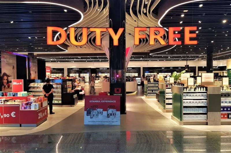Azərbaycanlı turist Türkiyədə “Duty-Free”də 13 milyona yaxın alış-veriş etdi