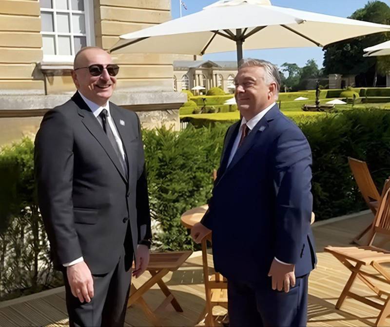 İlham Əliyev Viktor Orban ilə söhbət edib 