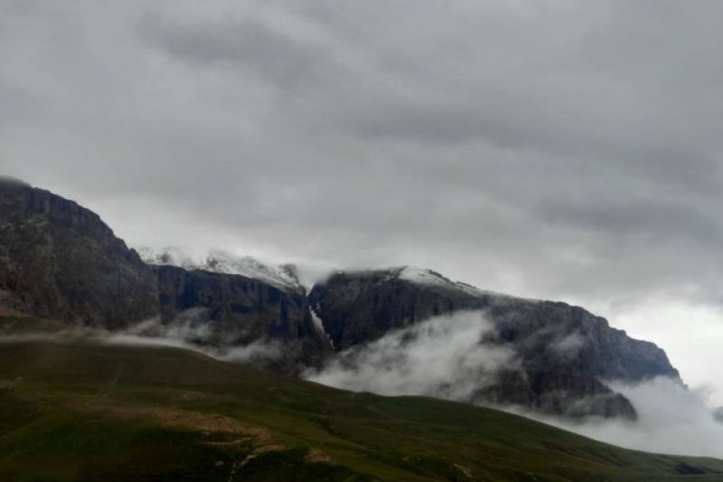 Şahdağa qar yağdı 