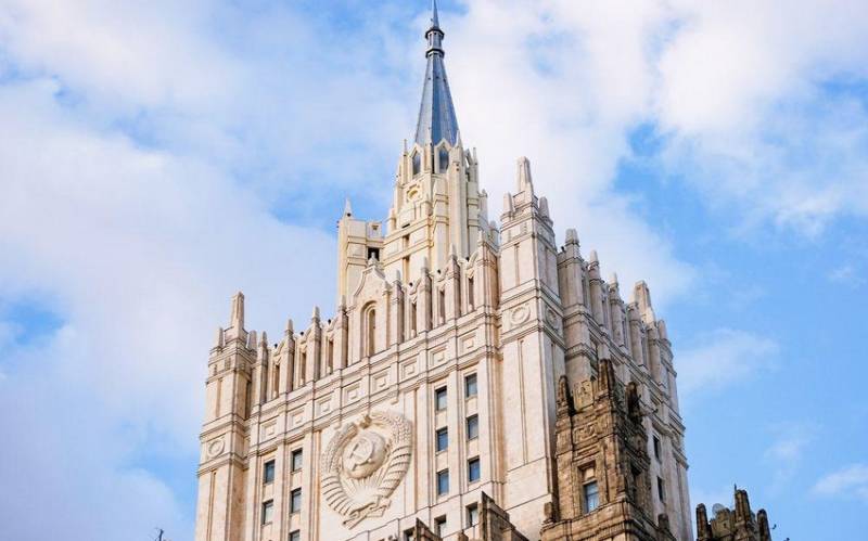 \"Qərb Rusiyaya qarşı 20 minə yaxın sanksiya tətbiq edib\" - Rusiya XİN