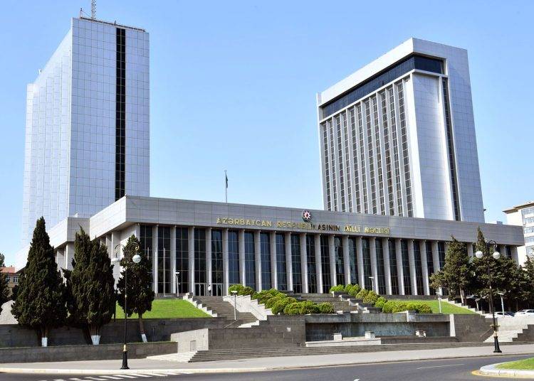 Növbədənkənar SEÇKİ: Yeni parlamentdə hansı deputatları təkrar görmək istərdiniz? – SORĞU