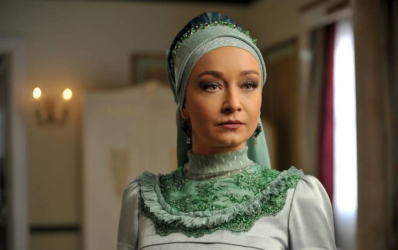 Məşhur aktrisa səssiz-sədasız evləndi - FOTO