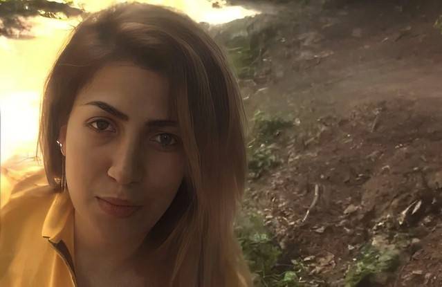 Ağdamda qızlarını döyüb qətlə yetirməkdə şübhəli bilinən valideynlərin məhkəməsi başlayır