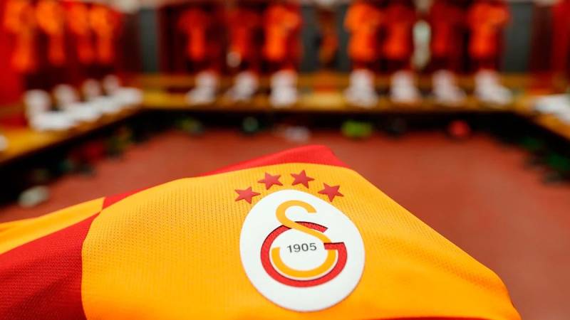 \"Qalatasaray\"dan transfer bombası 
