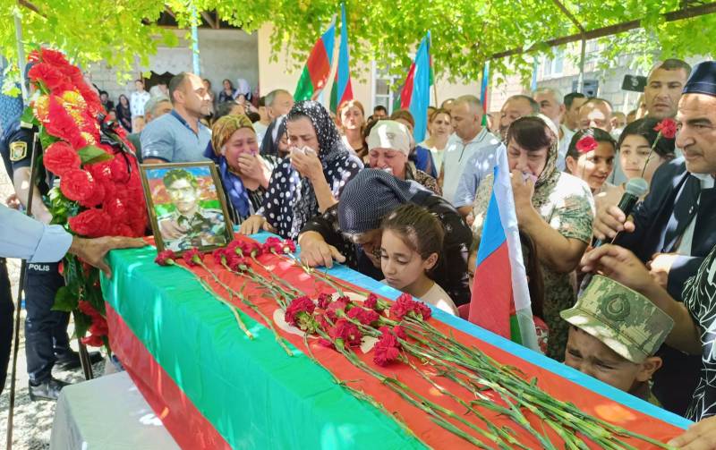 Naməlum şəhidin kimliyi illər sonra bilindi - FOTOLAR