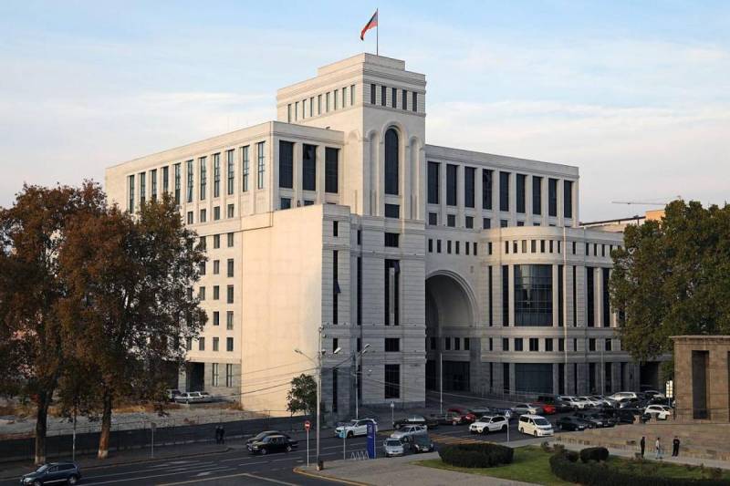 \"Bir ay ərzində Azərbaycanla sülh sazişini imzalamağa hazırıq\" Ermənistan XİN