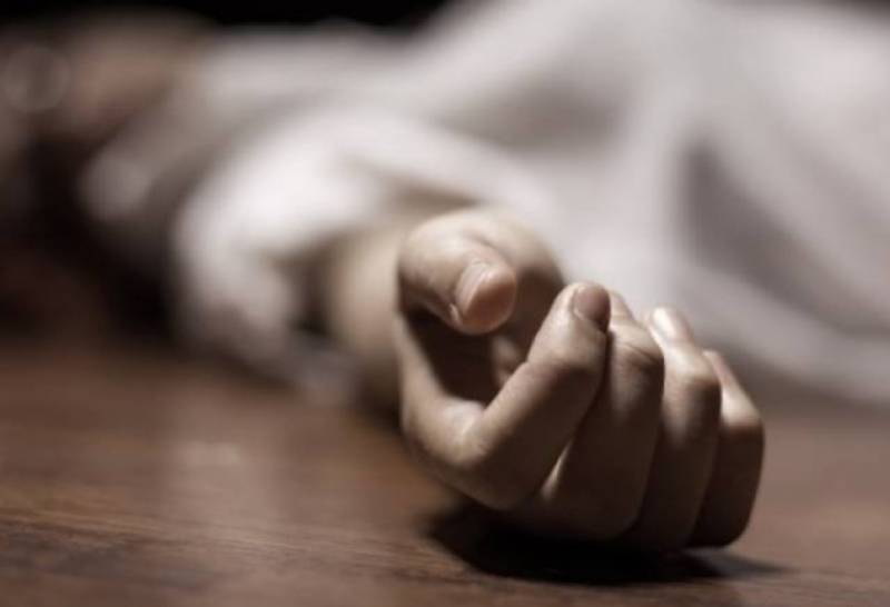 44 yaşlı kişi özünü asdı