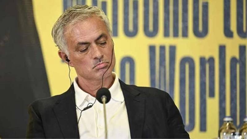 “Fənərbaxça”da ilk ayrılıq - Mourinyo həmin ulduzu heyətdən kənarlaşdırdı
