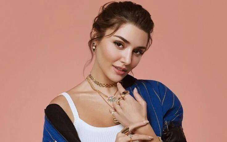 Hande Erçel bu il 40 milyon qazanıb 