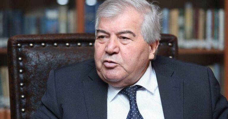 Deputat \"Azercell\"i sərt TƏNQİD ETDİ: “Sən axı İransell deyilsən!”