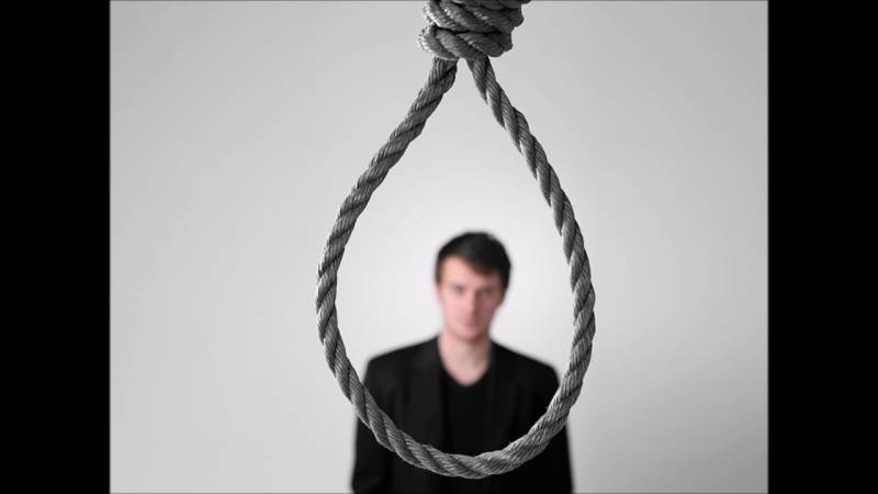 Sumqayıtda 18 yaşlı gənc özünü asdı