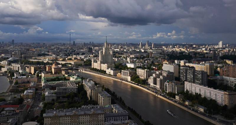 Moskvada qasırğa başladı 