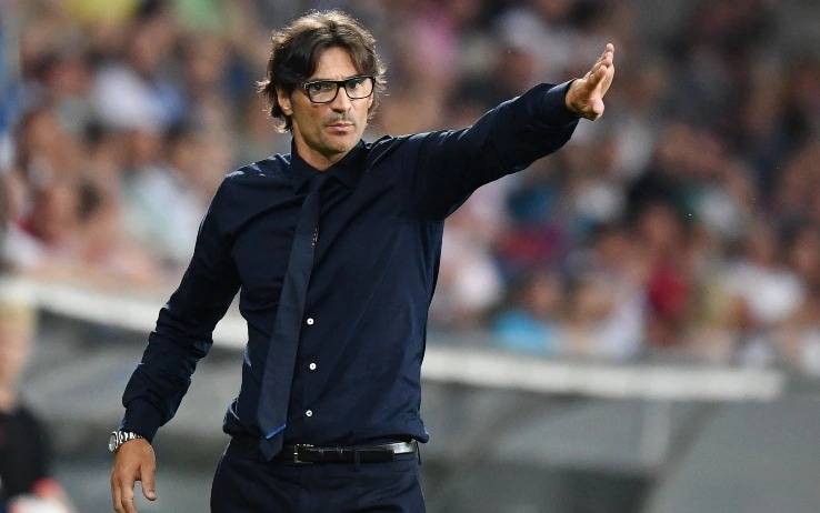 İtaliya klubunun baş məşqçisi postundan ayrılıb 