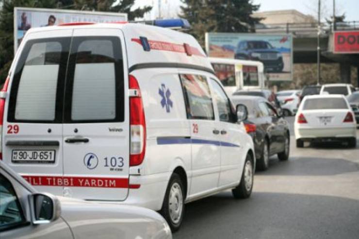 Suya tullanan 21 yaşlı gəncin başı daşa dəyərək öldü 