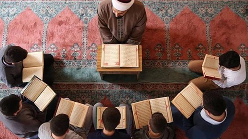 Bu ölkədə övladlarını \"Quran məktəbi\"nə göndərənlər cəzalanacaq