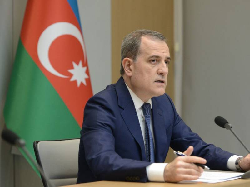 Ceyhun Bayramov İtaliya XİN başçısı ilə görüşdü