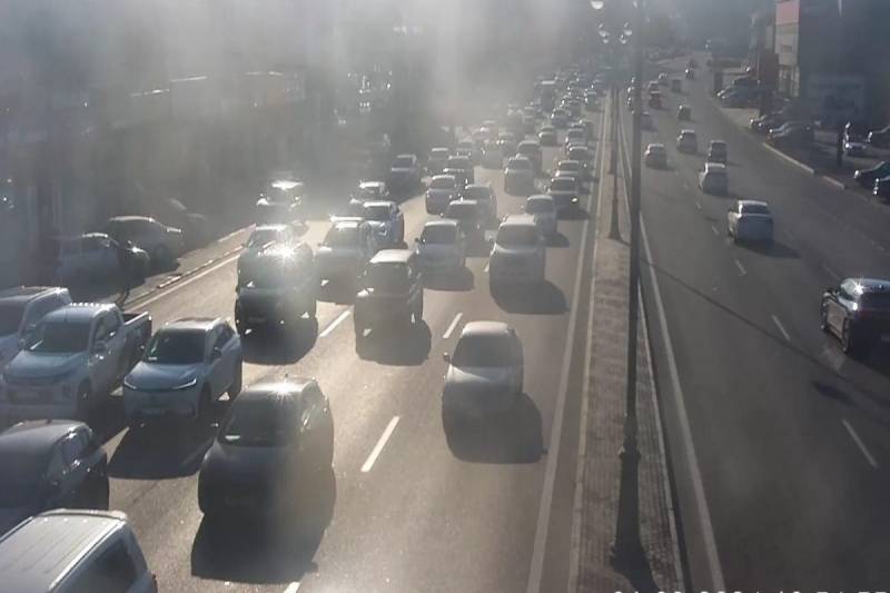 Babək prospektində qəza sıxlıq yaratdı - FOTO
